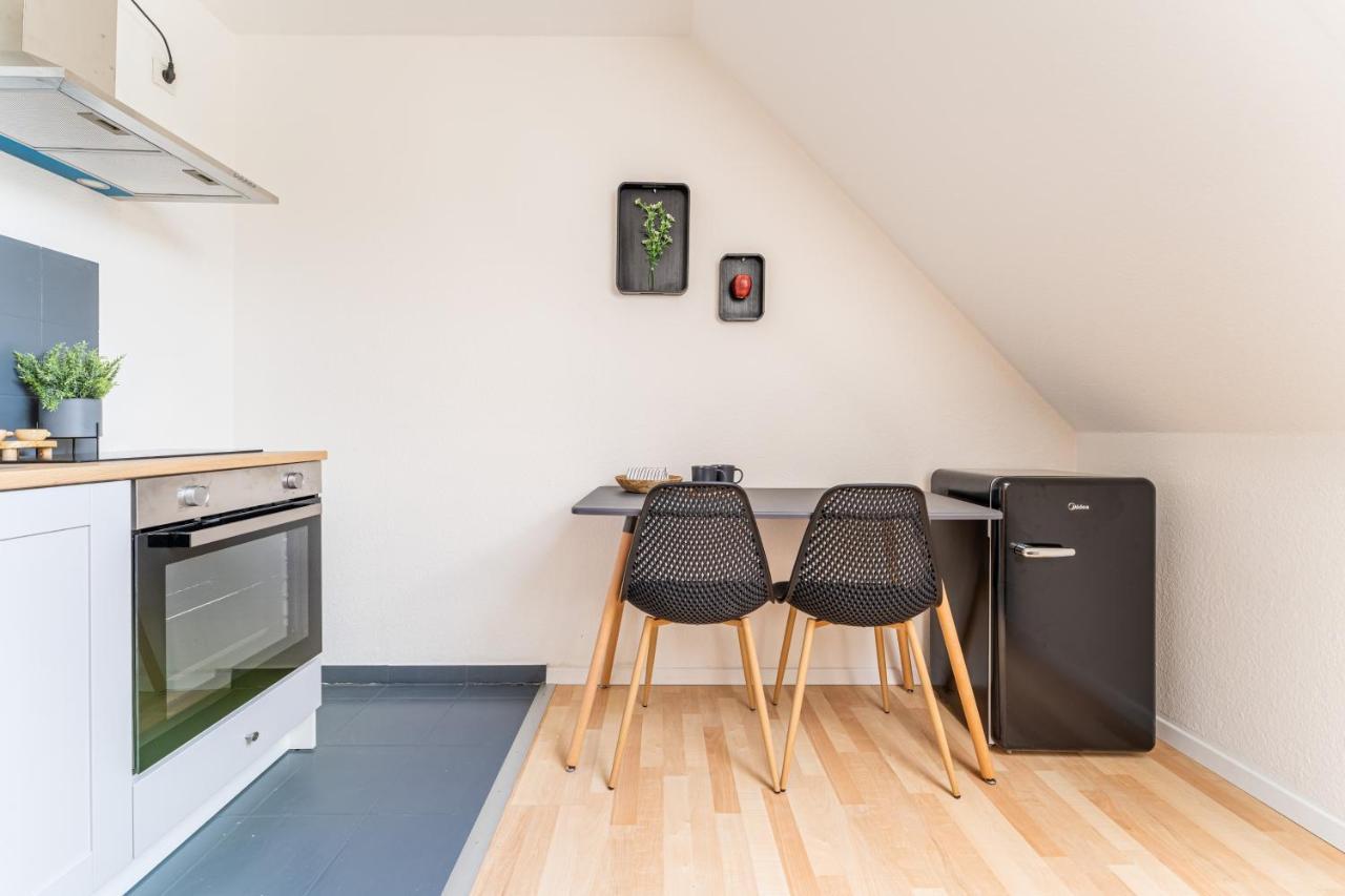 Vollausgtesttattes Modernes Studio,Nahe Btu,Netflix,Kostenloser Tiefgaragenstellplatz Cottbus Luaran gambar